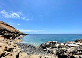 Studio from 5 minutes walk to the beach, Wifi and pool in Tenerife South